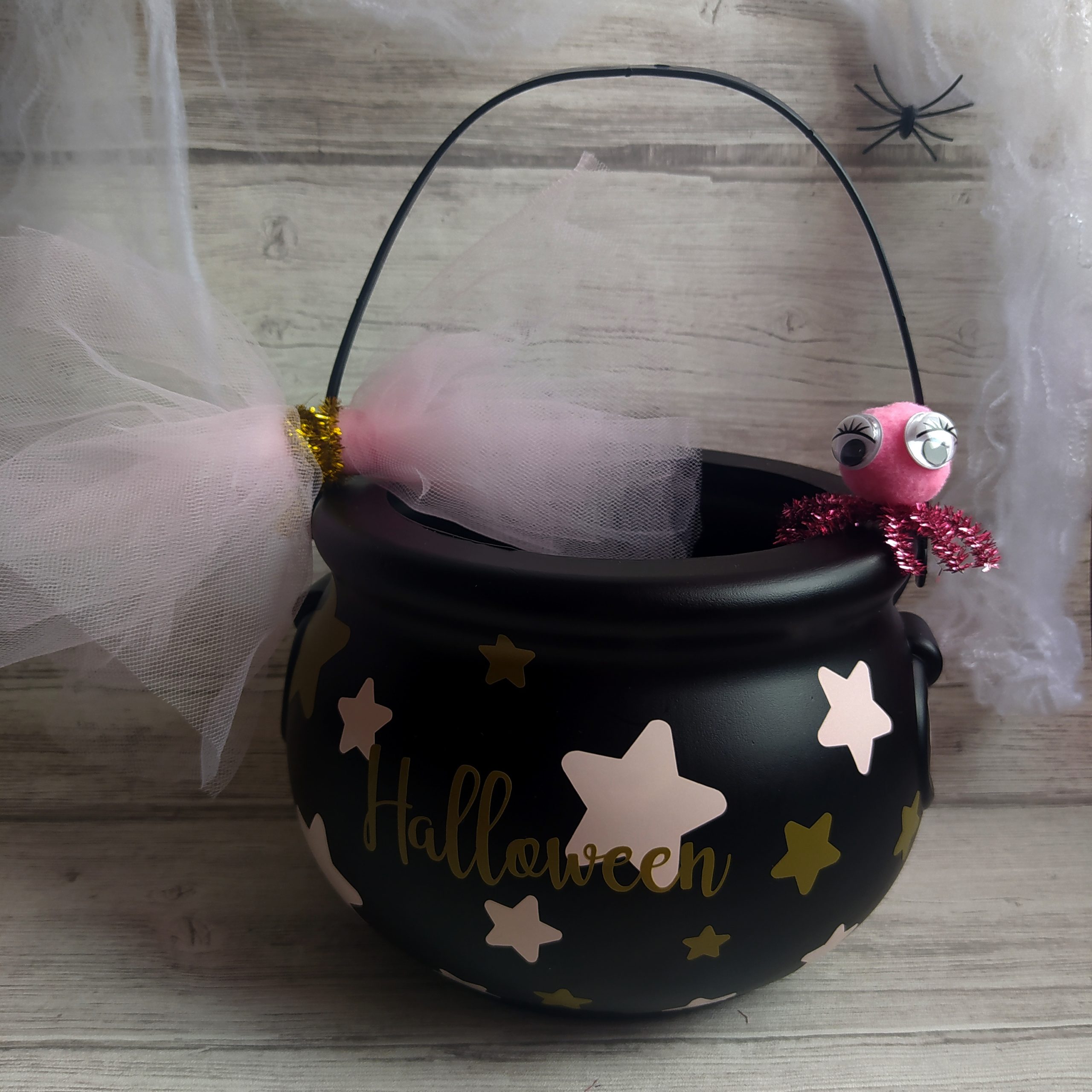1692264312204 diy chaudron halloween